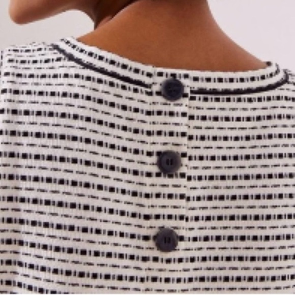 Loft Black & White Textured A-Line Shift Dress. - Picture 5 of 11